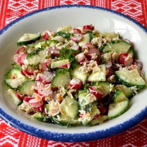 Salade croquante au crabe