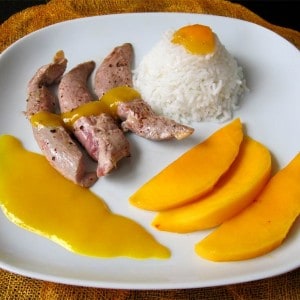 Aiguillettes de canard à la mangue