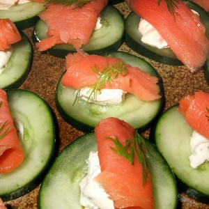 Canapés concombre-saumon