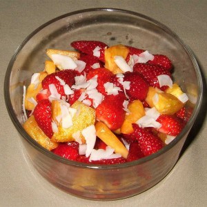 Salade de fraises exotique