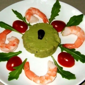 Timbale d'avocat aux crevettes