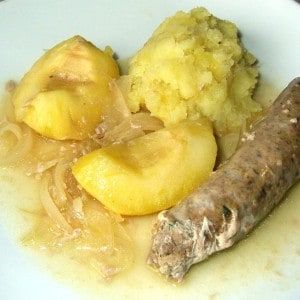 Saucisses de veau aux pommes