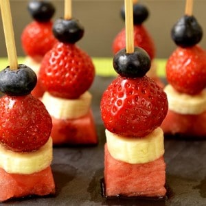 Brochettes de fruits