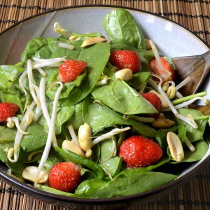 Salade asiatique aux fraises