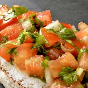 Tartines chèvre tomate