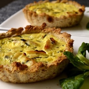 Quiches perdues au thon et salicorne