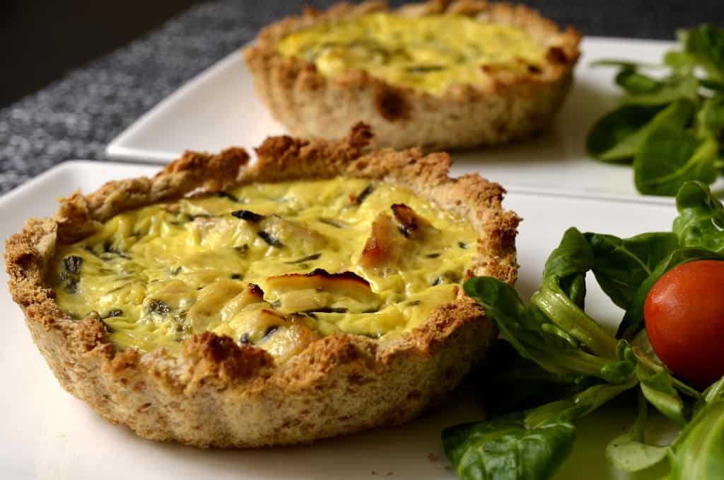 Quiches perdues au thon et salicorne