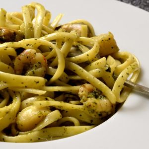 Linguine aux fruits de mer et pesto de cresson