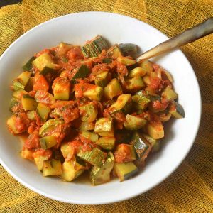 Courgettes à la tomate