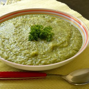 Purée de courgette à l'ail et aux graines de chia