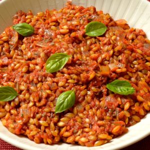 Pilaf de petit épeautre à la tomate