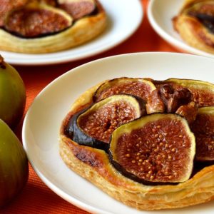 Tartelettes fines aux figues et noix