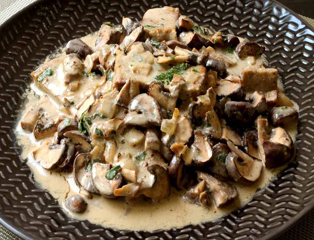 Tofu fumé et champignons sauce moutarde - Recette par Ma cuisine santé